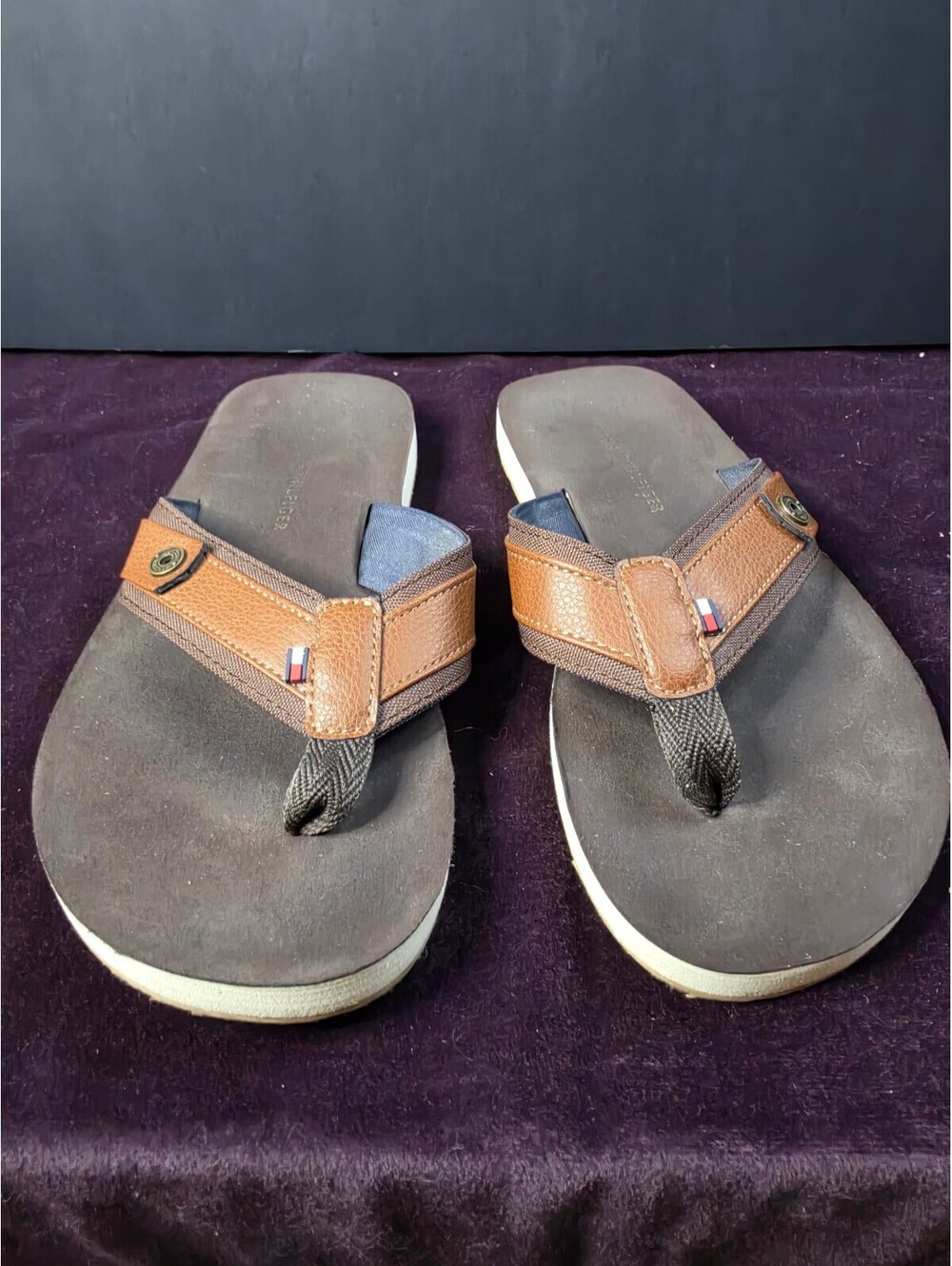 Tommy Hilfiger Men's Brown Leather Flip Flop Sandals Size 10